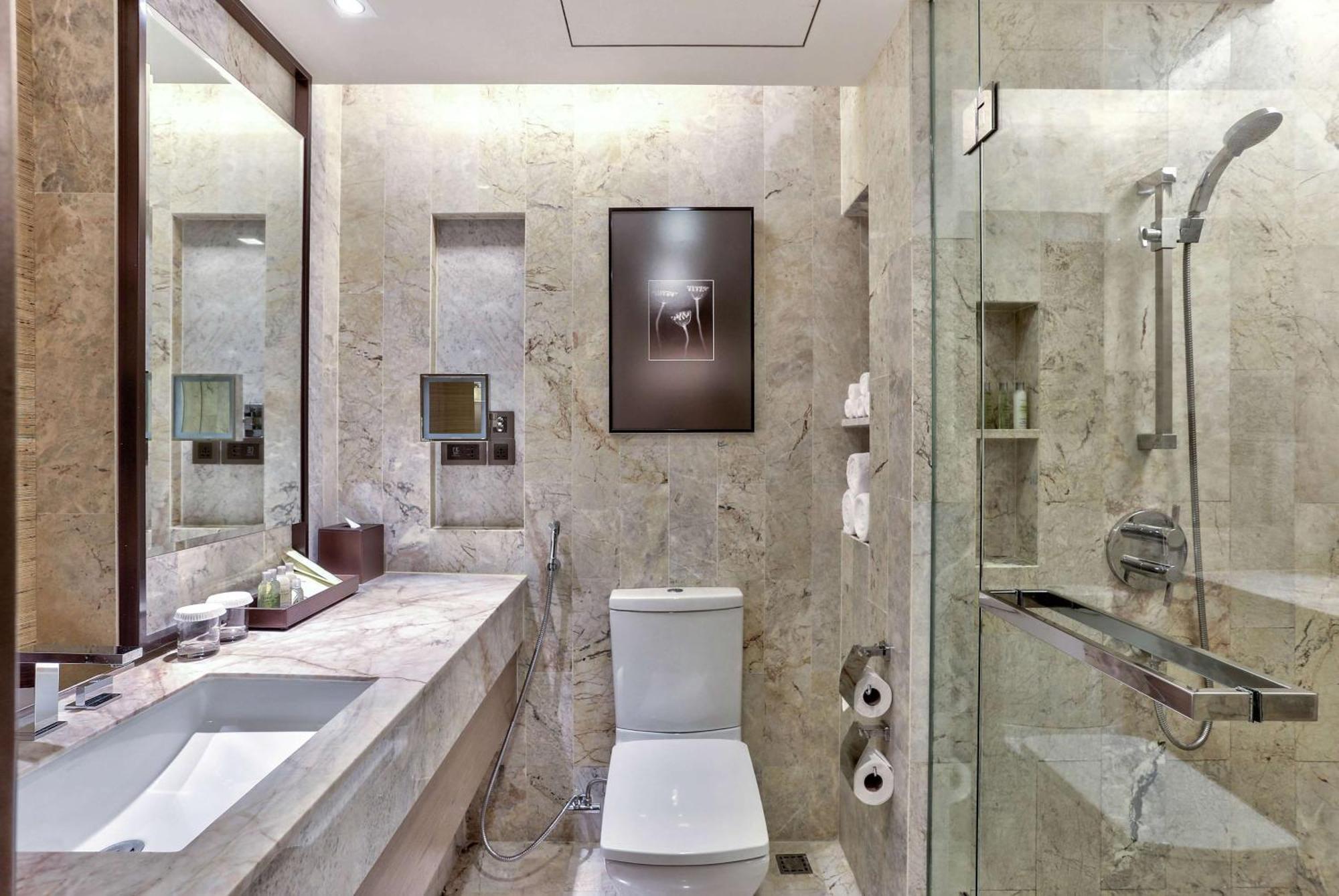 Doubletree By Hilton Sukhumvit Hotel